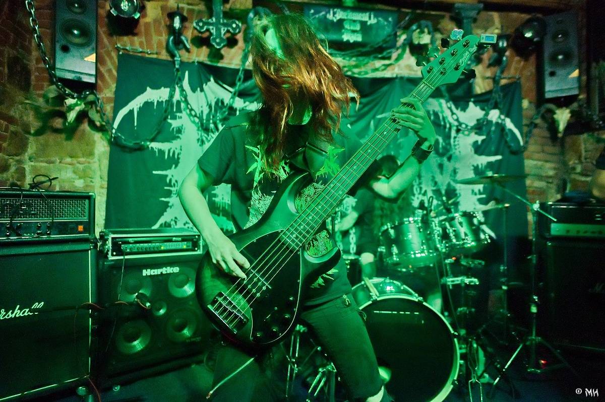 Metalová smršť v Parlament Clubu v Plzni: Thrash, death i temný black z Řecka