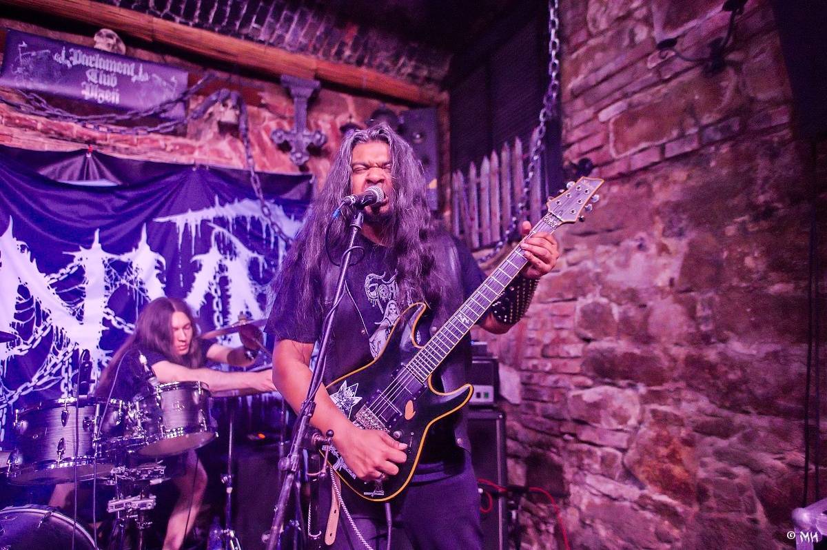 Metalová smršť v Parlament Clubu v Plzni: Thrash, death i temný black z Řecka