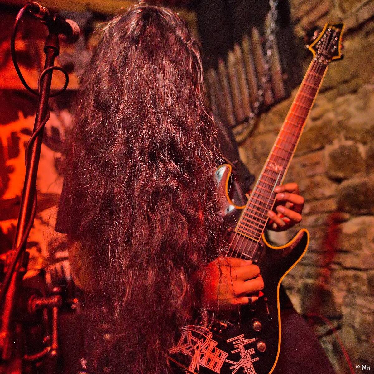 Metalová smršť v Parlament Clubu v Plzni: Thrash, death i temný black z Řecka