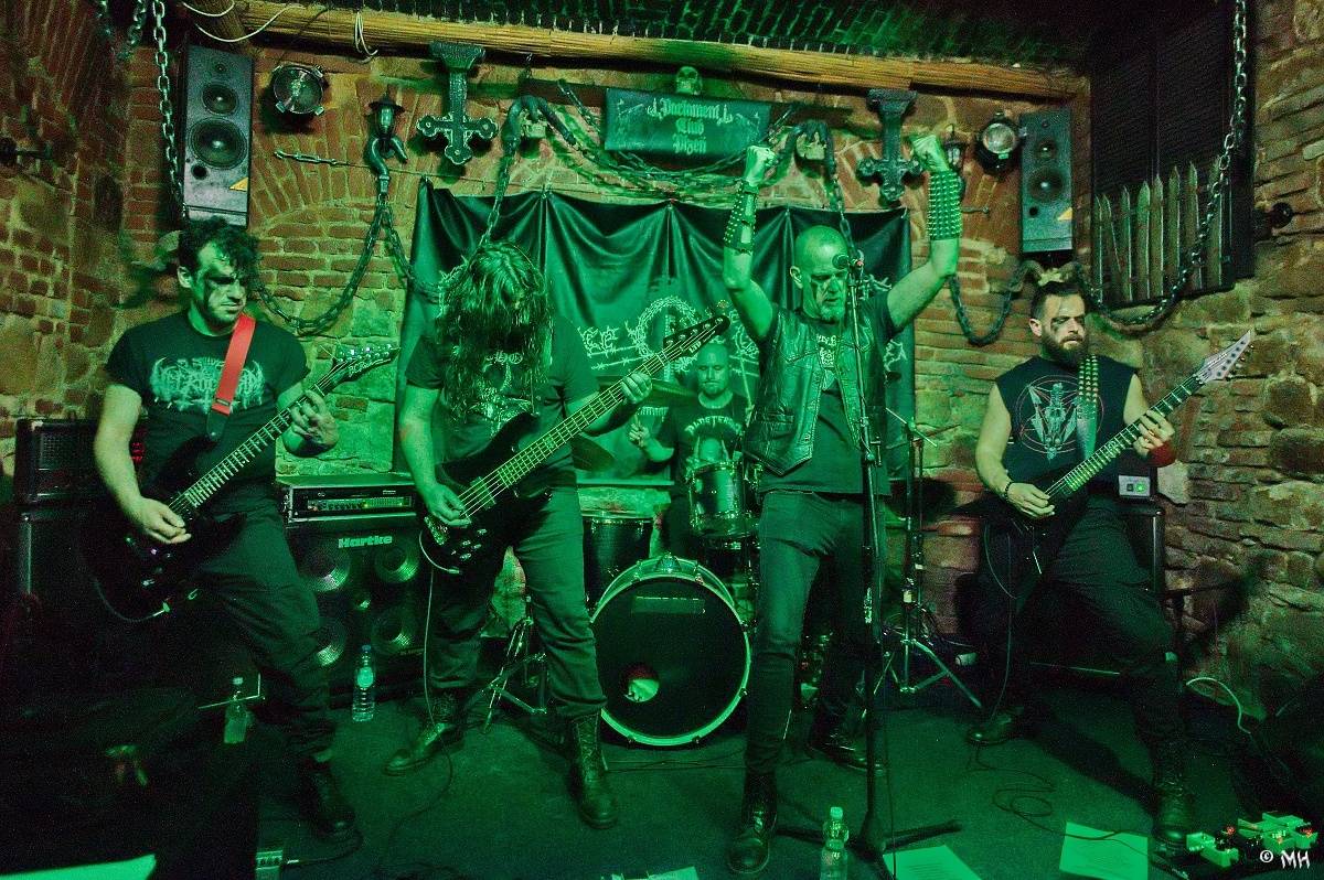 Metalová smršť v Parlament Clubu v Plzni: Thrash, death i temný black z Řecka