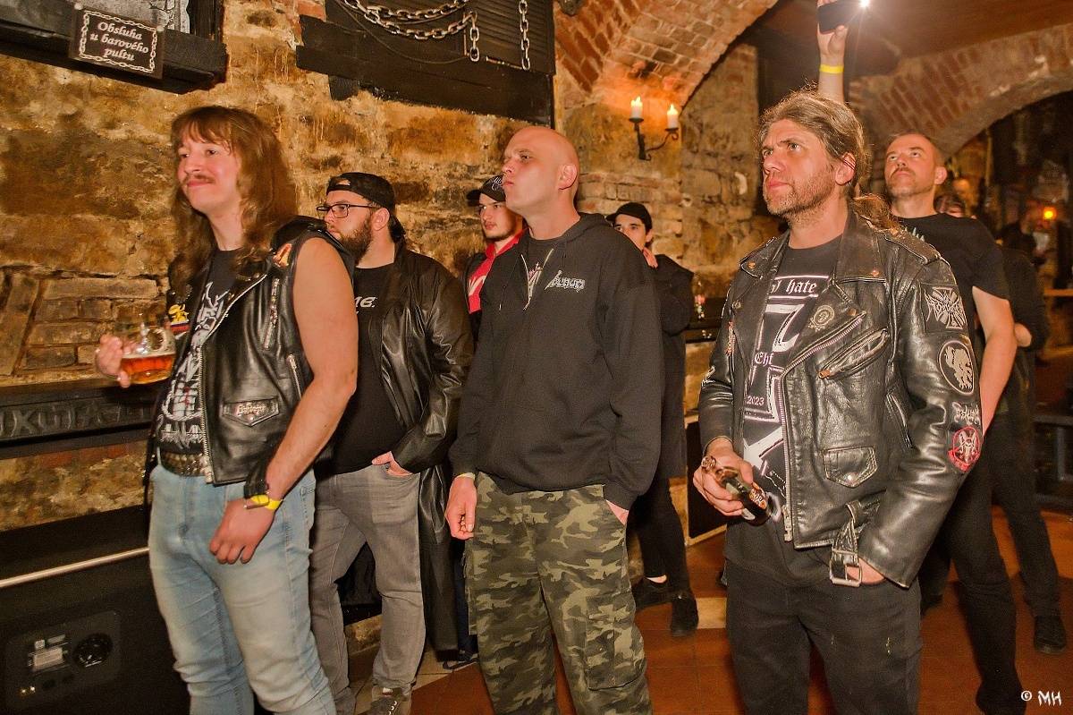 Metalová smršť v Parlament Clubu v Plzni: Thrash, death i temný black z Řecka
