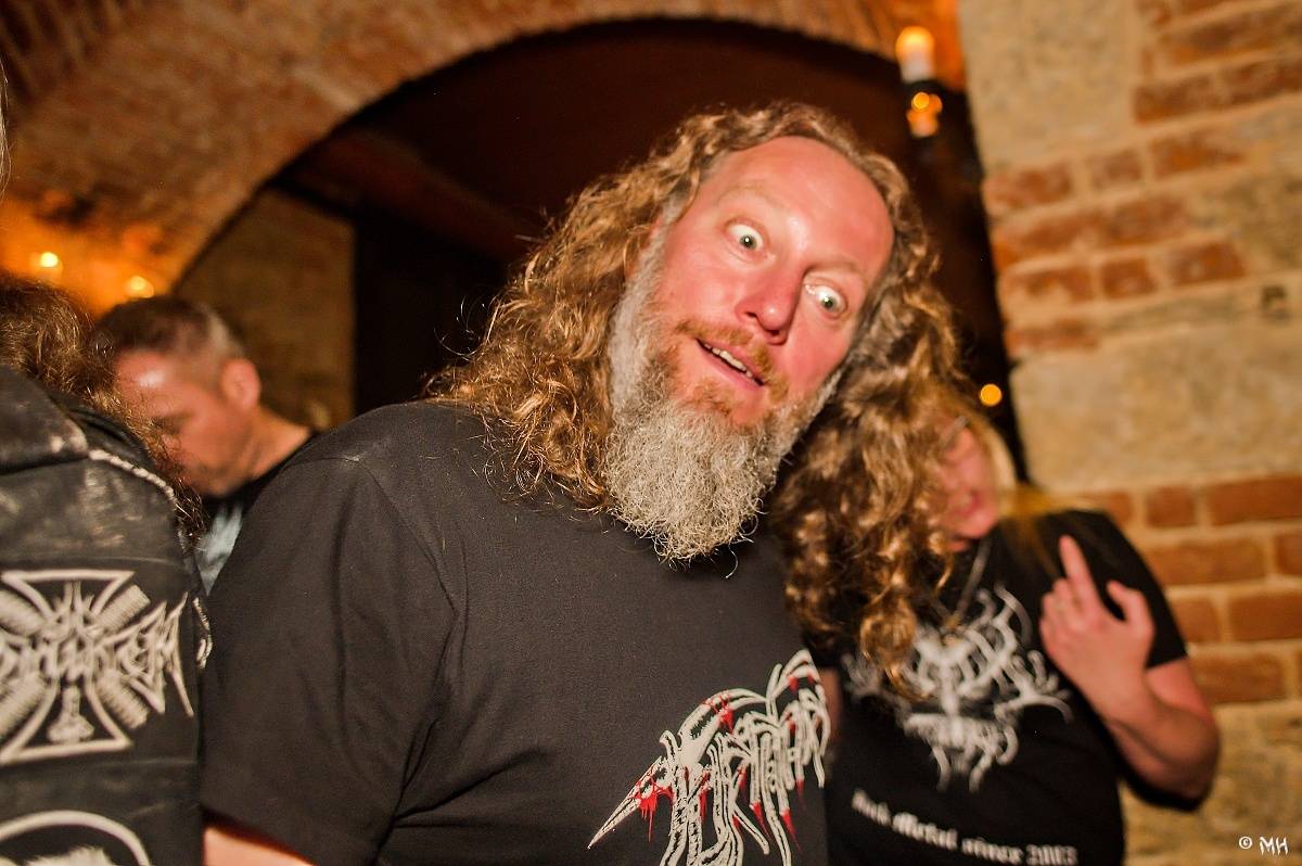 Metalová smršť v Parlament Clubu v Plzni: Thrash, death i temný black z Řecka