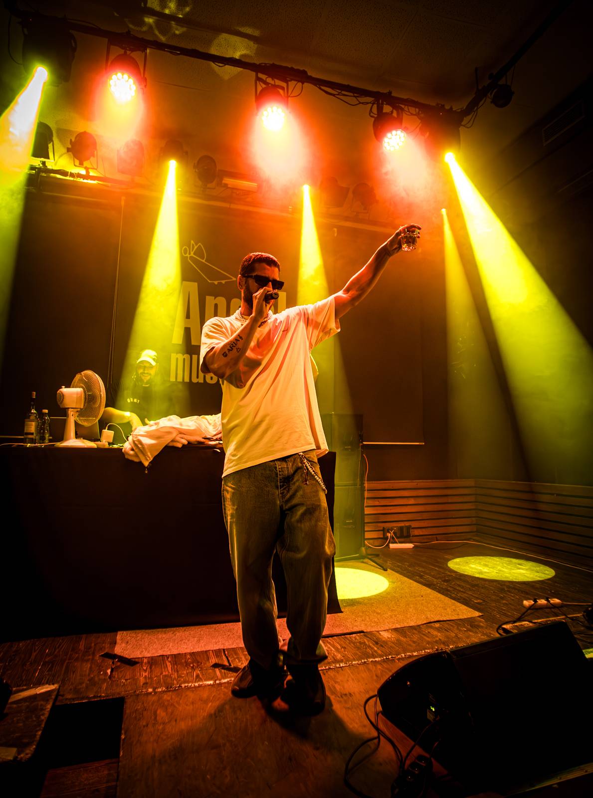 Majk Spirit rozezpíval Plzeň, záda mu kryl DJ Grimaso