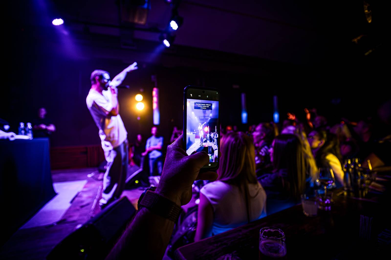 Majk Spirit rozezpíval Plzeň, záda mu kryl DJ Grimaso