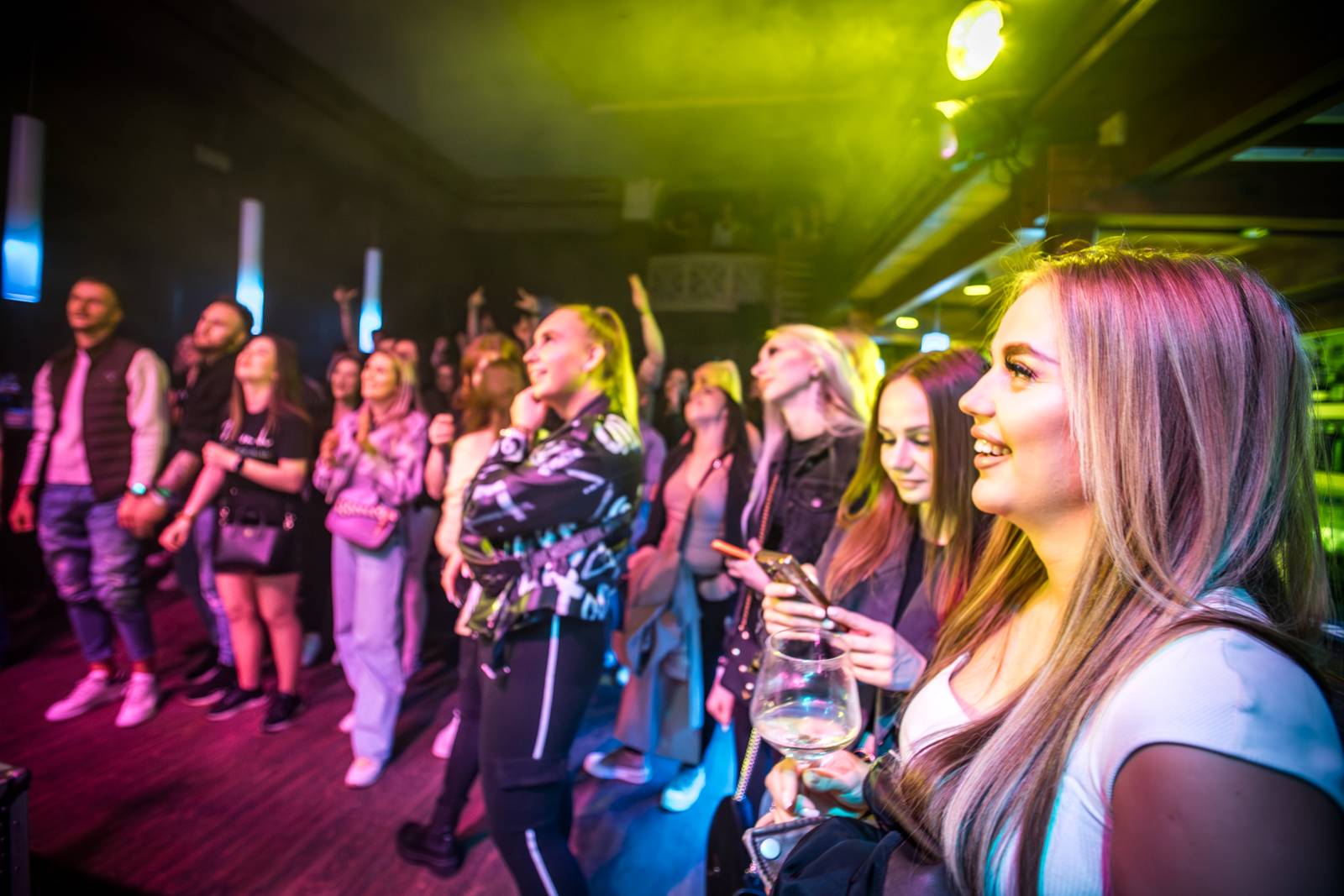 Majk Spirit rozezpíval Plzeň, záda mu kryl DJ Grimaso