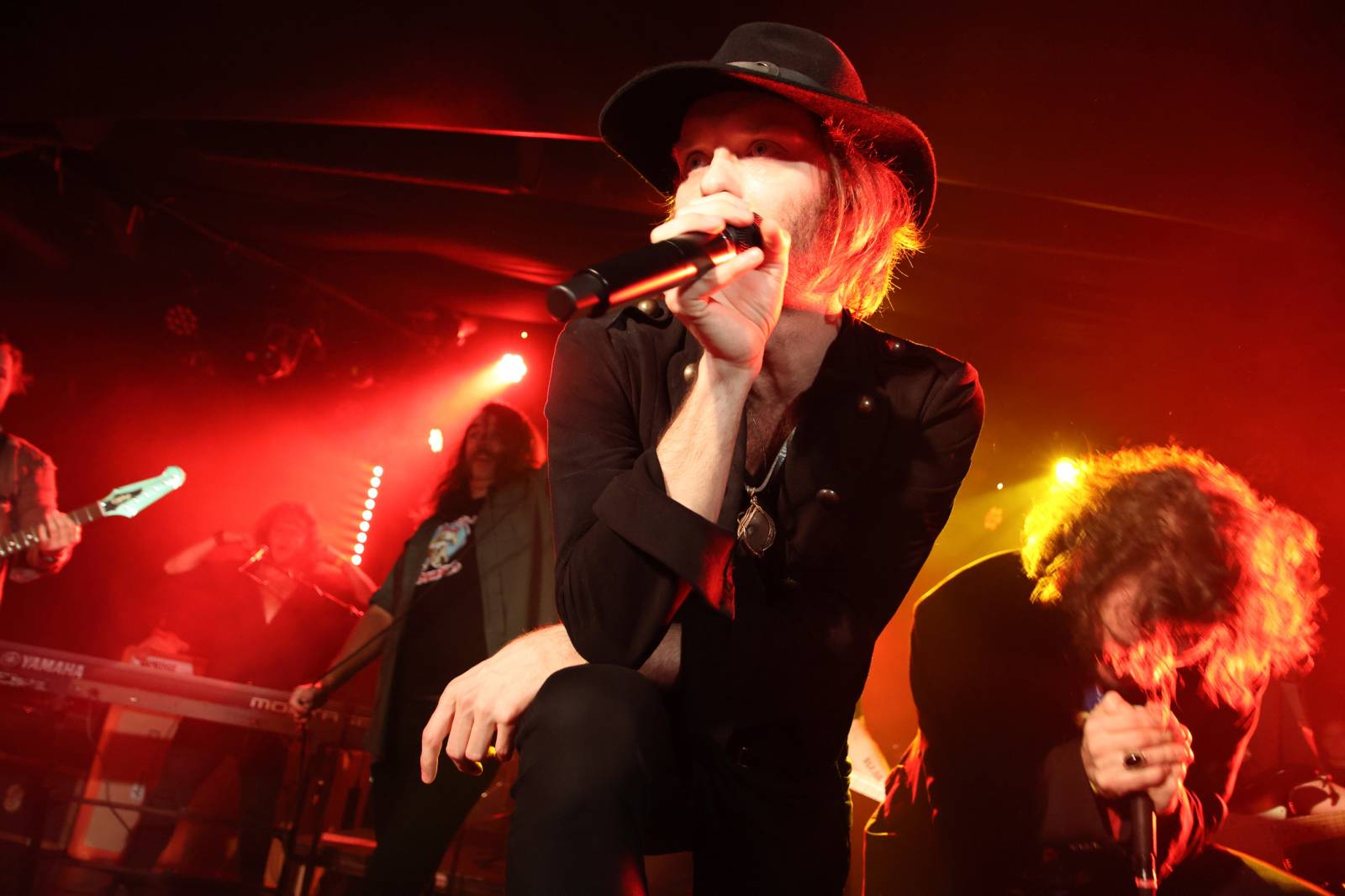 Hentai Corporation, Pan Lynx a Acid Row rozjeli party na podporu klubu Futurum