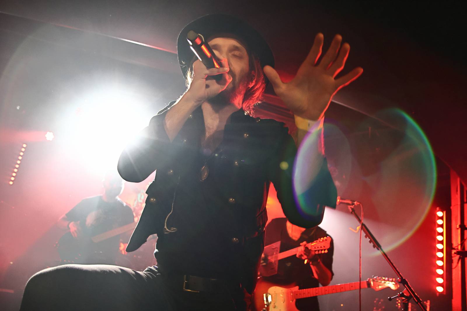 Hentai Corporation, Pan Lynx a Acid Row rozjeli party na podporu klubu Futurum