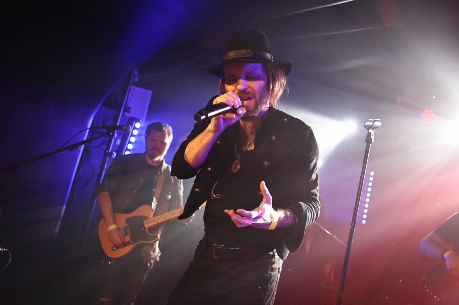 Hentai Corporation, Pan Lynx a Acid Row rozjeli party na podporu klubu Futurum