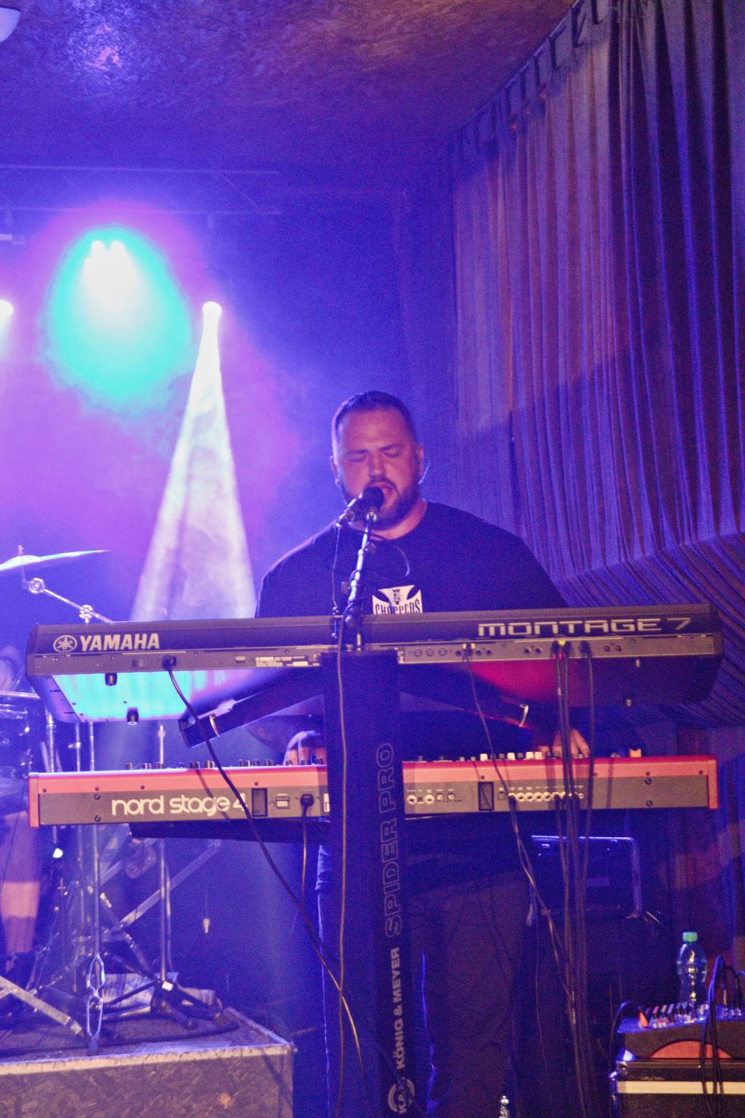 Lady Kate a Markýz John rozproudili loď Kamina v Praze