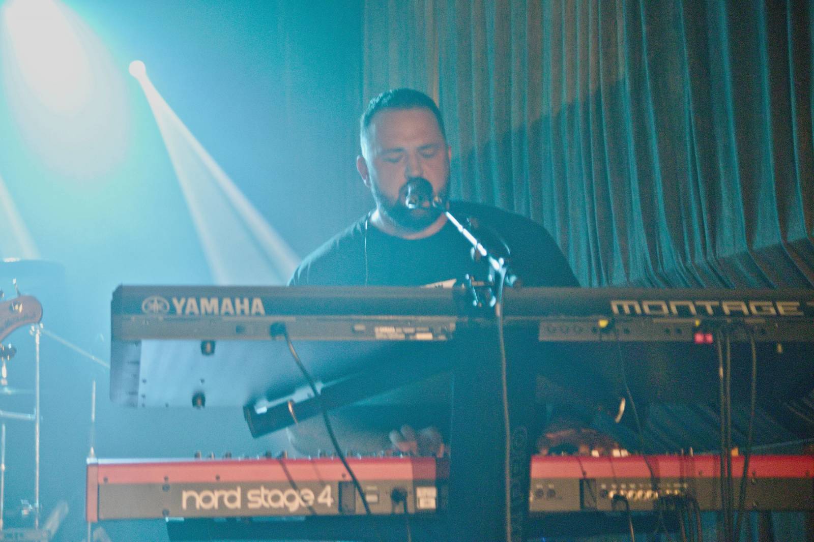 Lady Kate a Markýz John rozproudili loď Kamina v Praze