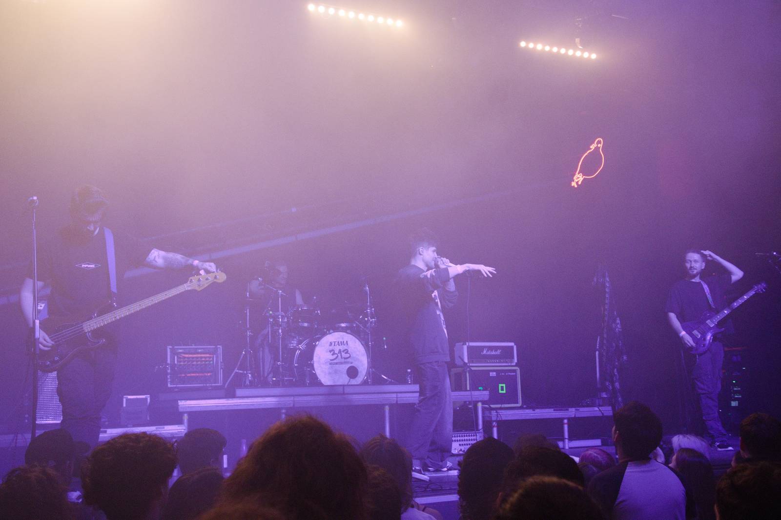 ROXY zažila rockové zemětřesení: JOHN WOLFHOOKER ovládli pódium s FROM OUR HANDS a THE MAY REVOLUTION