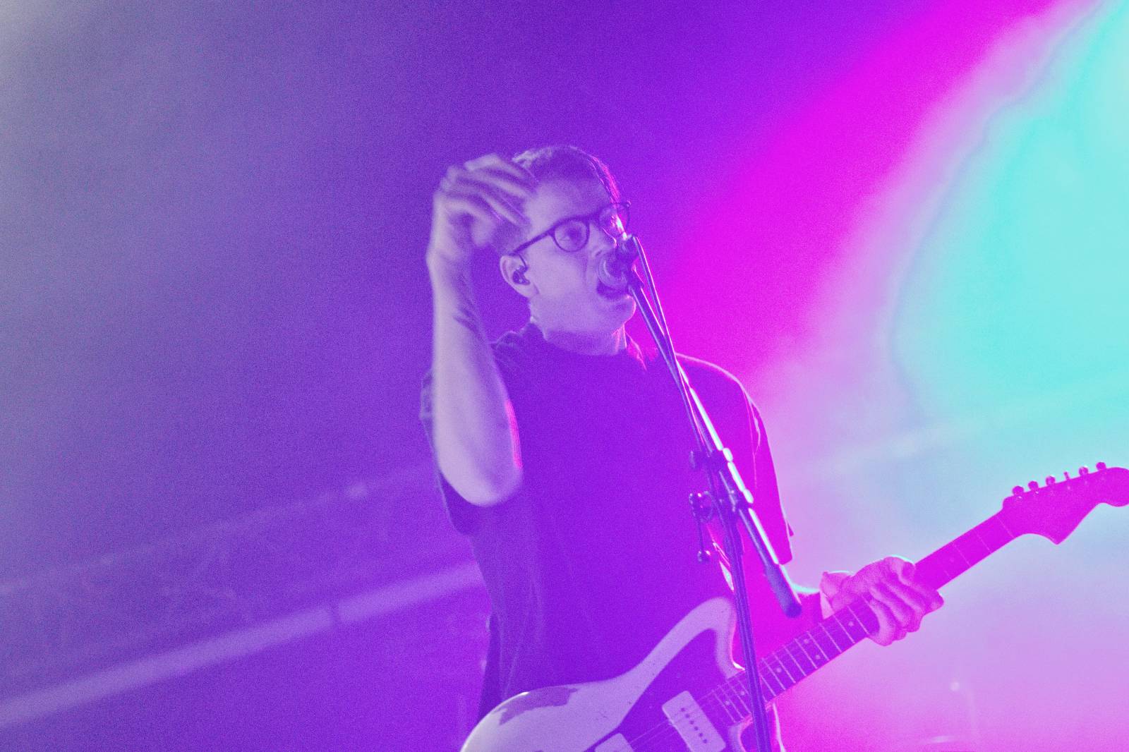 ROXY zažila rockové zemětřesení: JOHN WOLFHOOKER ovládli pódium s FROM OUR HANDS a THE MAY REVOLUTION