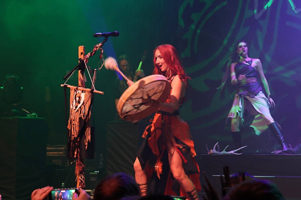 Deloraine, Eihwar a Žniwa oslavili ve vyprodaném Sonu v Brně beltaine