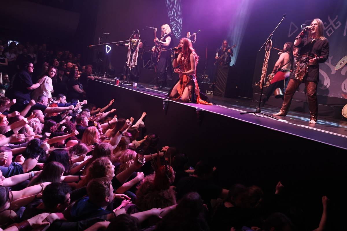 Deloraine, Eihwar a Žniwa oslavili ve vyprodaném Sonu v Brně beltaine