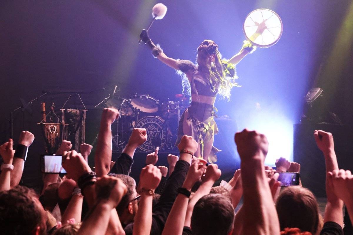 Deloraine, Eihwar a Žniwa oslavili ve vyprodaném Sonu v Brně beltaine