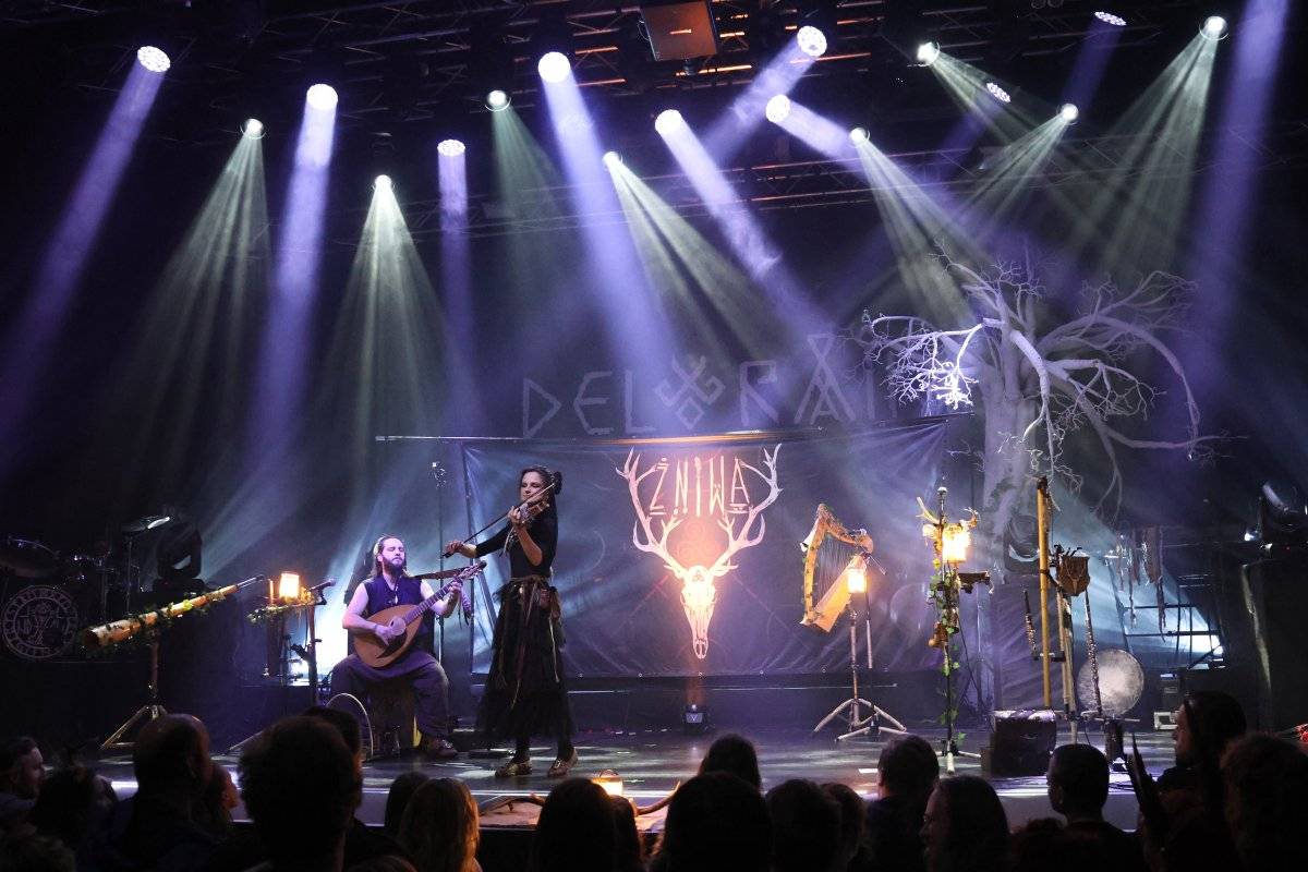 Deloraine, Eihwar a Žniwa oslavili ve vyprodaném Sonu v Brně beltaine