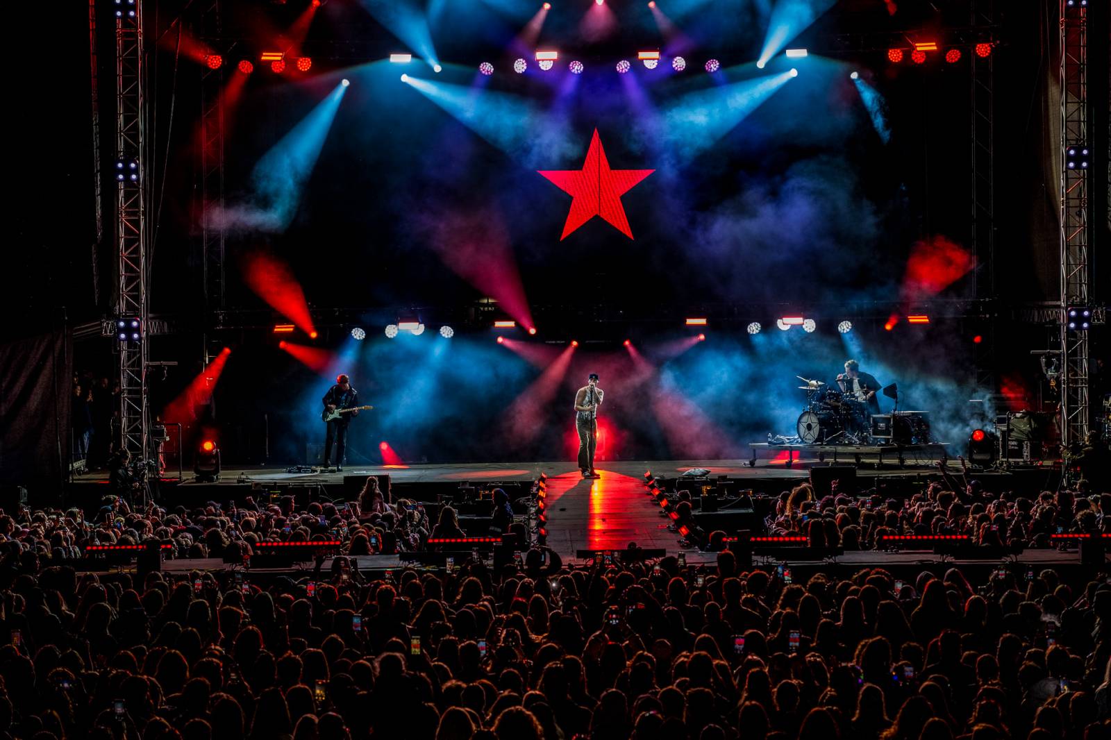 Majáles rozezněl Prahu. Vystoupili Kryštof, Sofian Medjmedj, Rybičky 48 a další