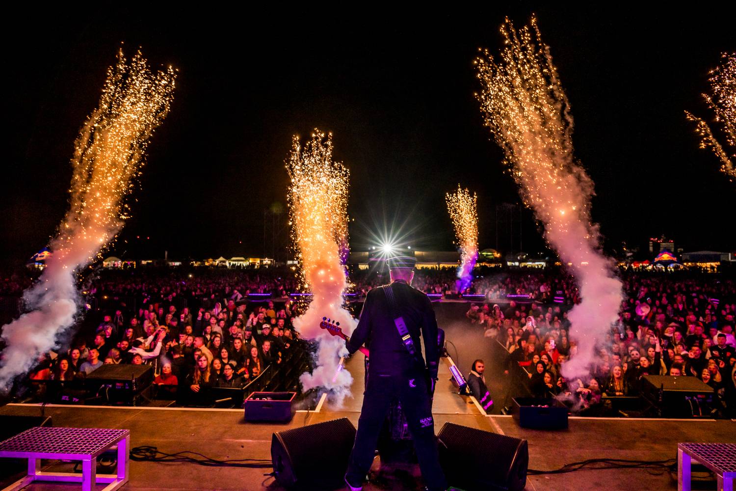 Majáles rozezněl Prahu. Vystoupili Kryštof, Sofian Medjmedj, Rybičky 48 a další