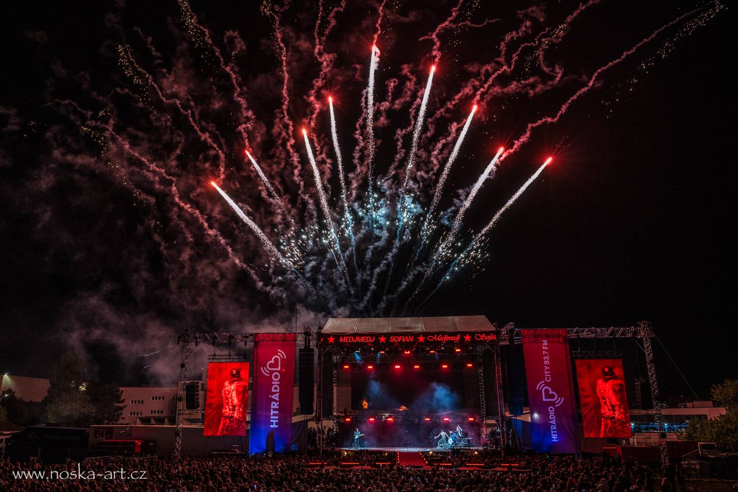 Majáles rozezněl Prahu. Vystoupili Kryštof, Sofian Medjmedj, Rybičky 48 a další