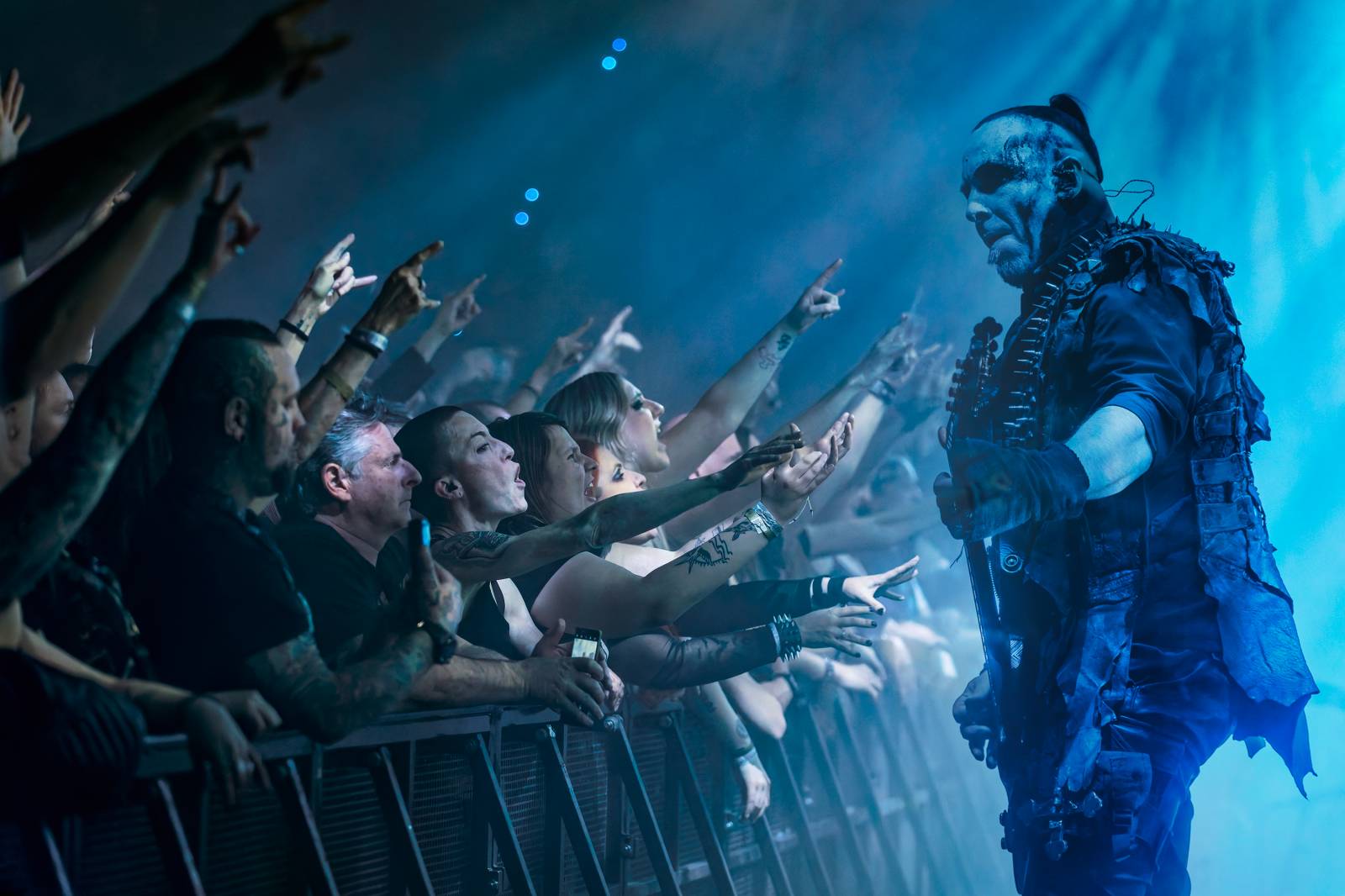 Behemoth rozpoutali v Praze peklo, rozbouřili O2 universum