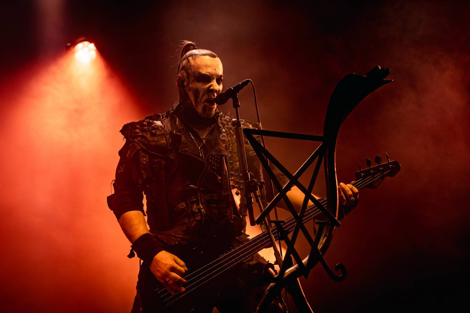 Behemoth rozpoutali v Praze peklo, rozbouřili O2 universum