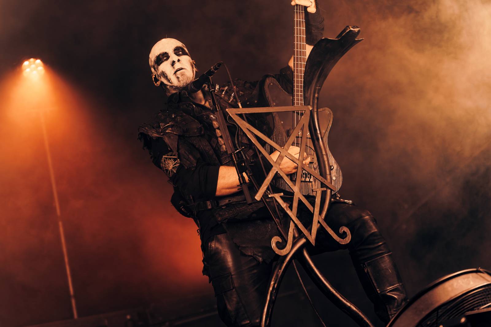 Behemoth rozpoutali v Praze peklo, rozbouřili O2 universum