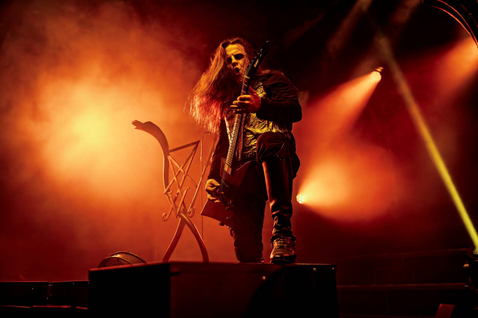 Behemoth rozpoutali v Praze peklo, rozbouřili O2 universum