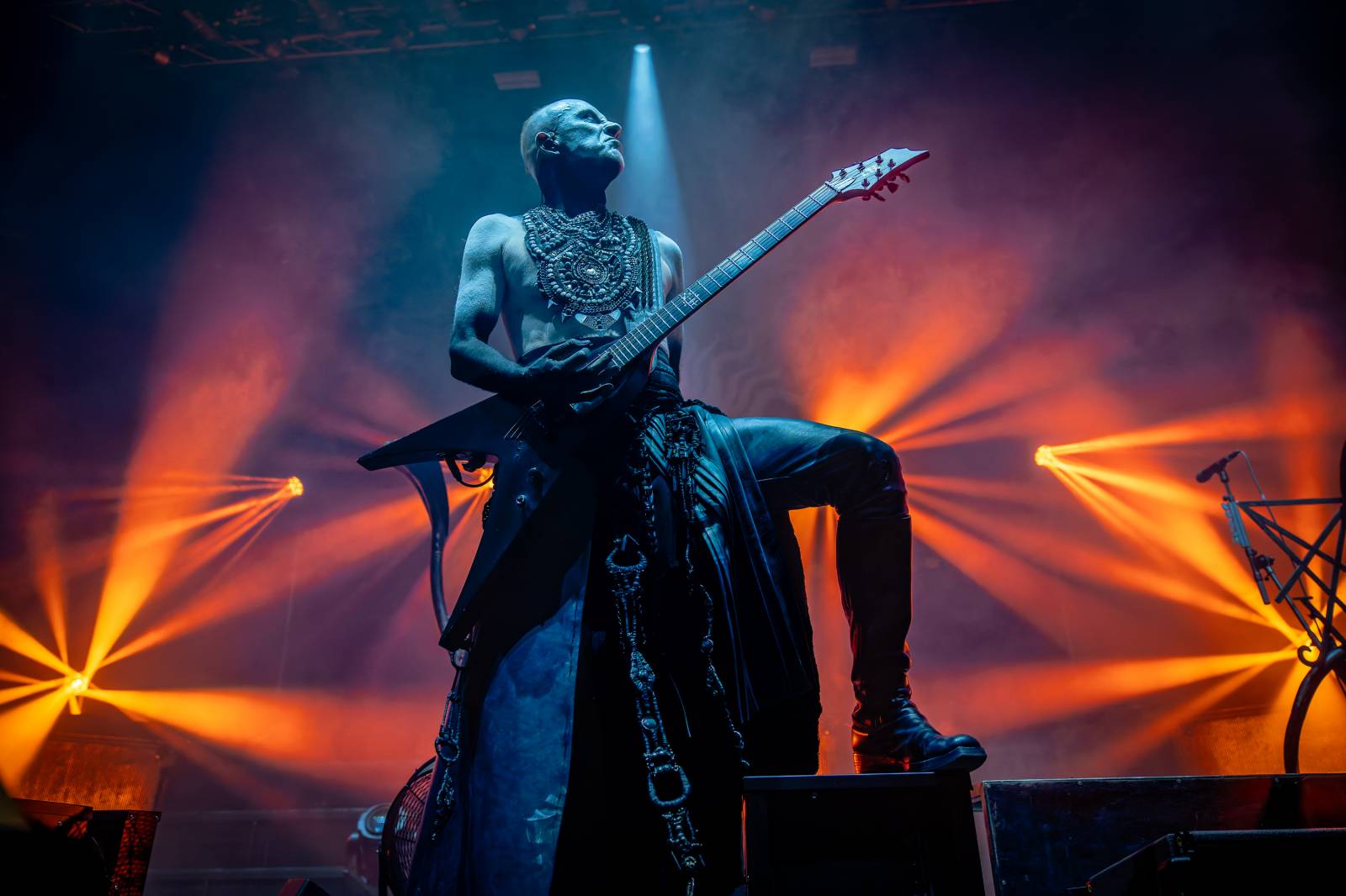 Behemoth rozpoutali v Praze peklo, rozbouřili O2 universum