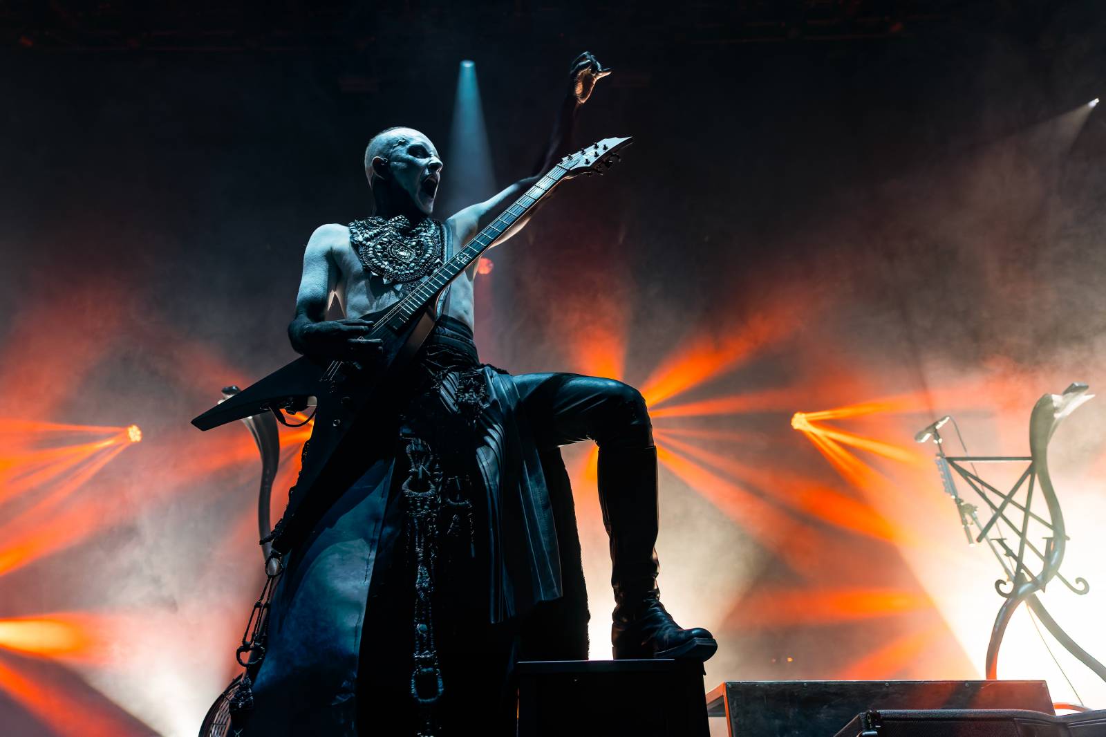 Behemoth rozpoutali v Praze peklo, rozbouřili O2 universum