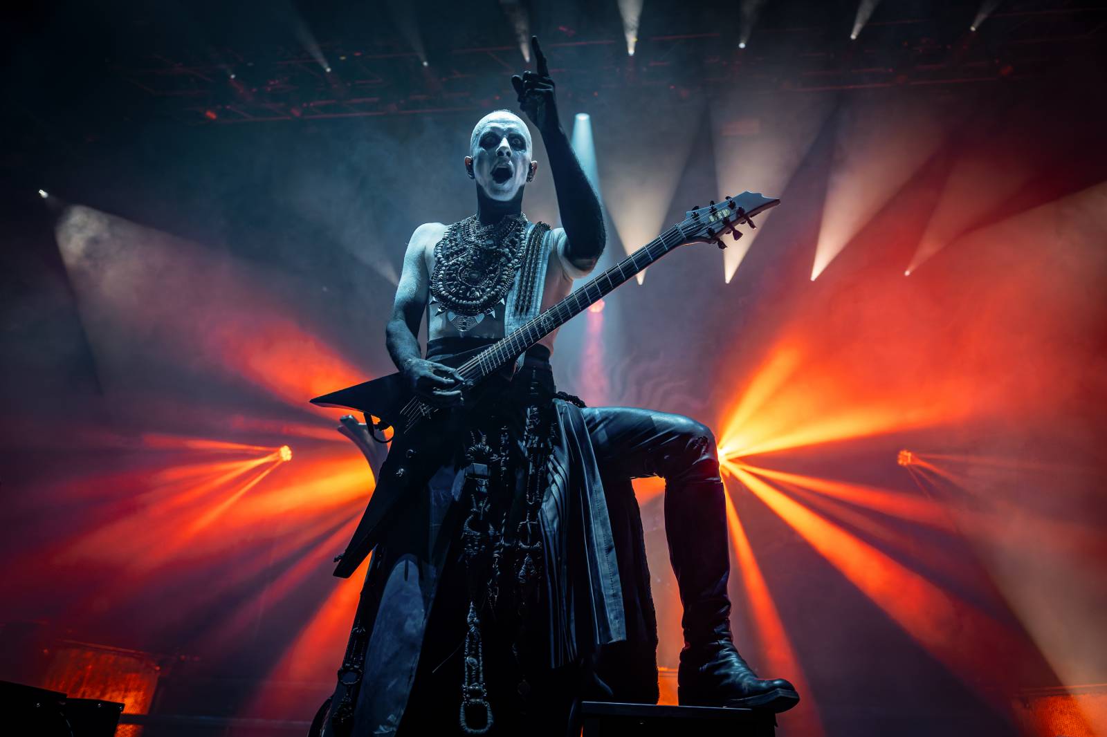 Behemoth rozpoutali v Praze peklo, rozbouřili O2 universum