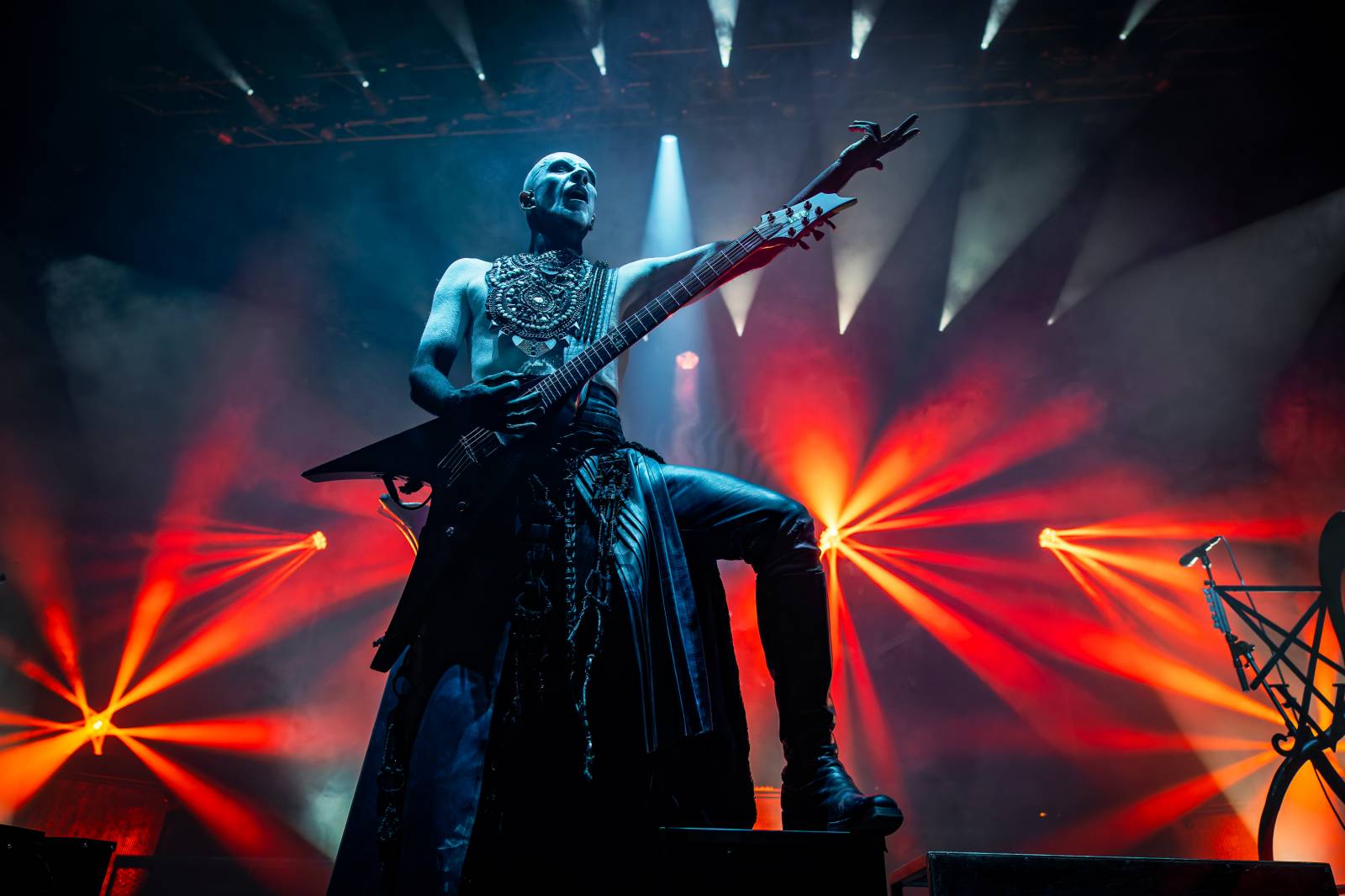 Behemoth rozpoutali v Praze peklo, rozbouřili O2 universum