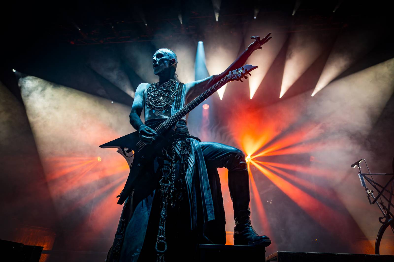 Behemoth rozpoutali v Praze peklo, rozbouřili O2 universum