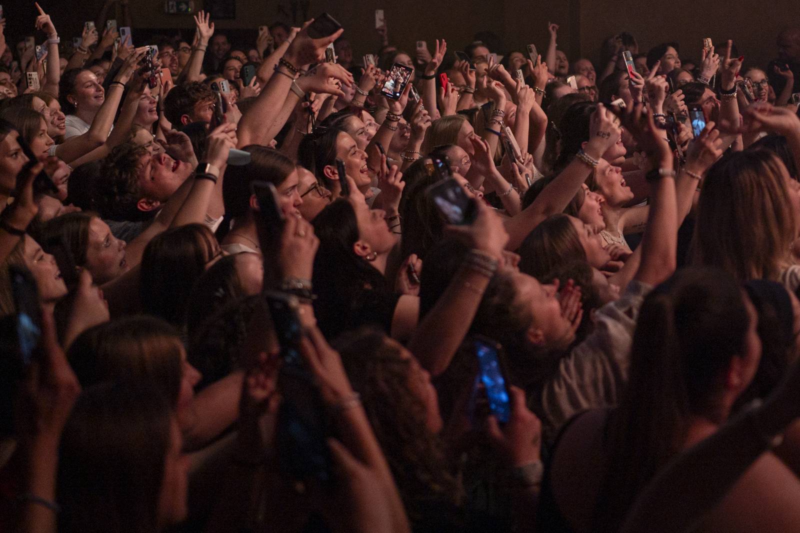 Mark Ambor poprvé v Praze. Publikum ho dojalo k slzám