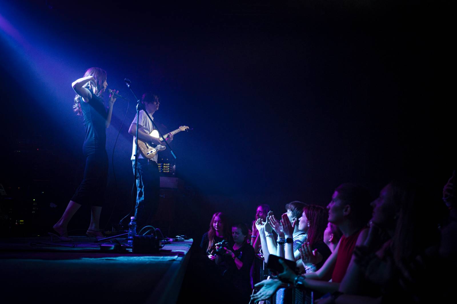 Mark Ambor poprvé v Praze. Publikum ho dojalo k slzám