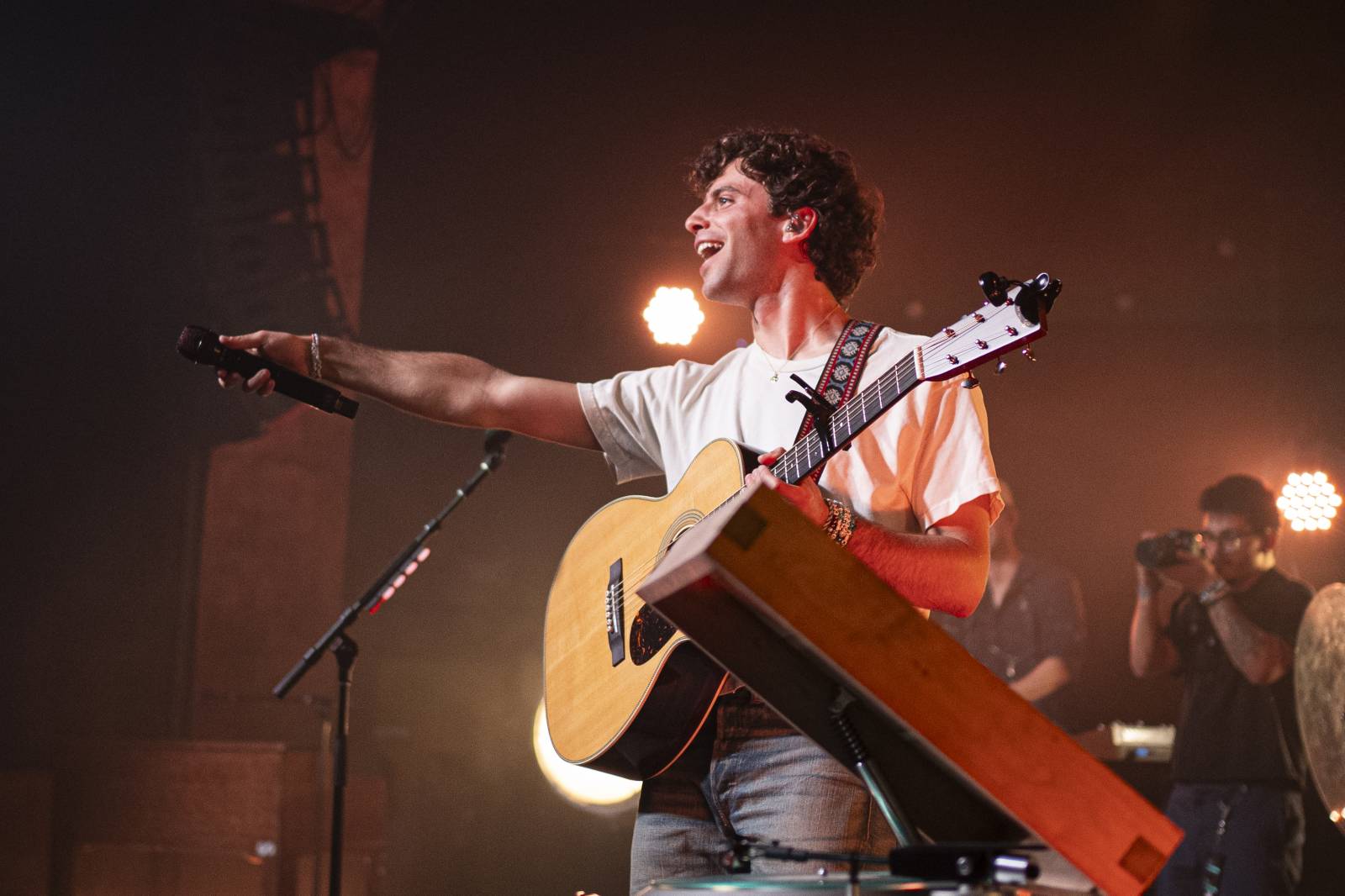 Mark Ambor poprvé v Praze. Publikum ho dojalo k slzám