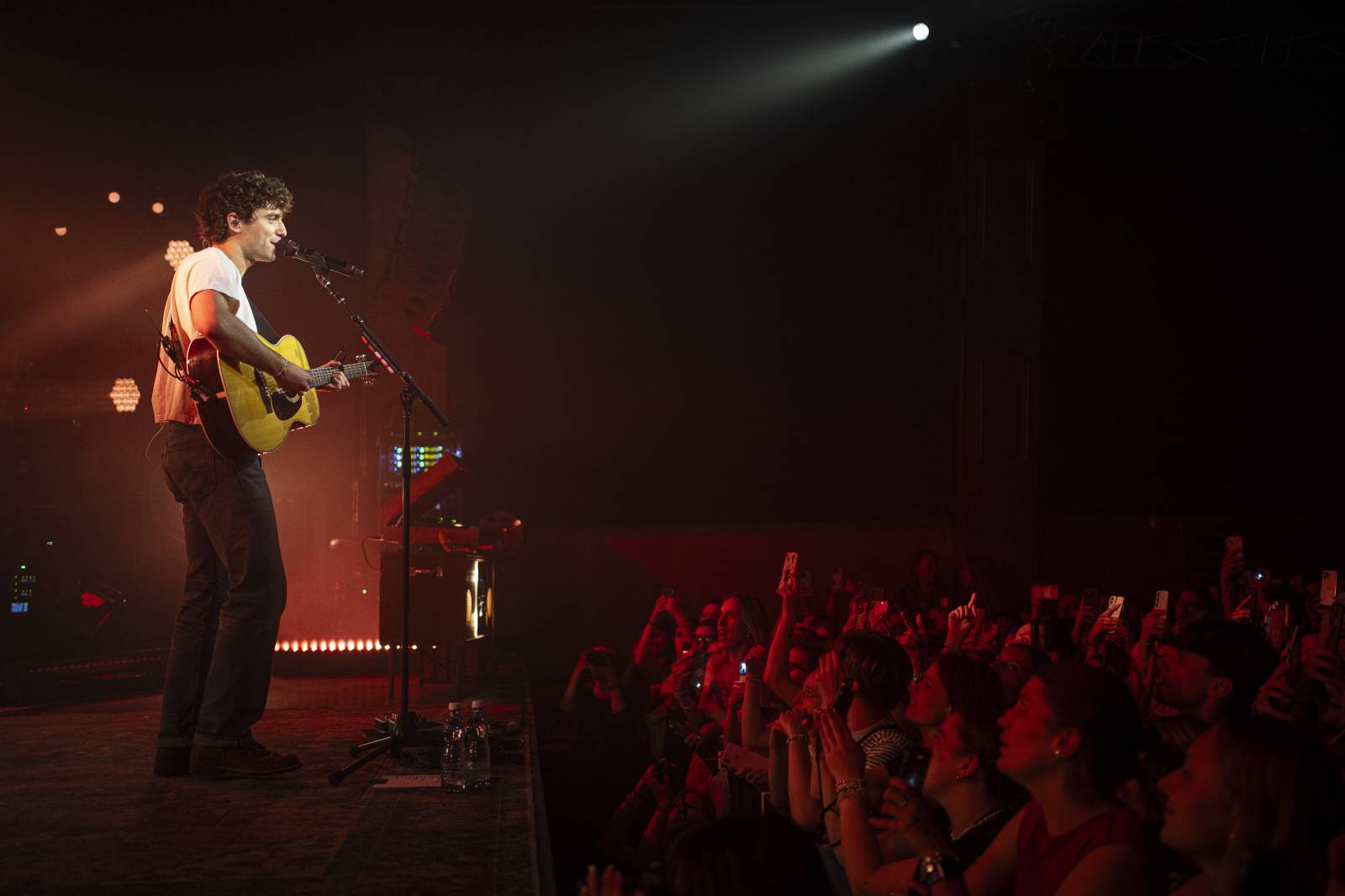 Mark Ambor poprvé v Praze. Publikum ho dojalo k slzám