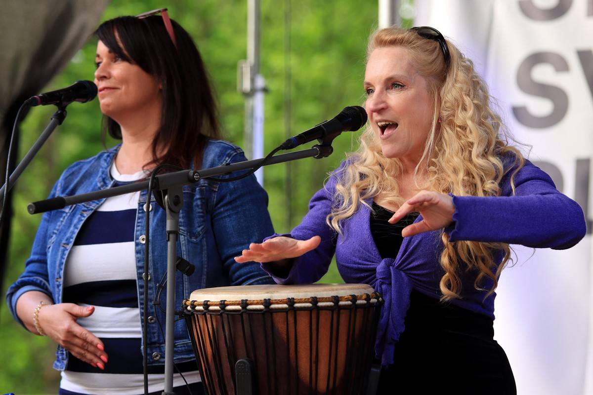 Anna K., Igor Orozovič, November 2nd a další slavili v Plzni osmdesát let svobody