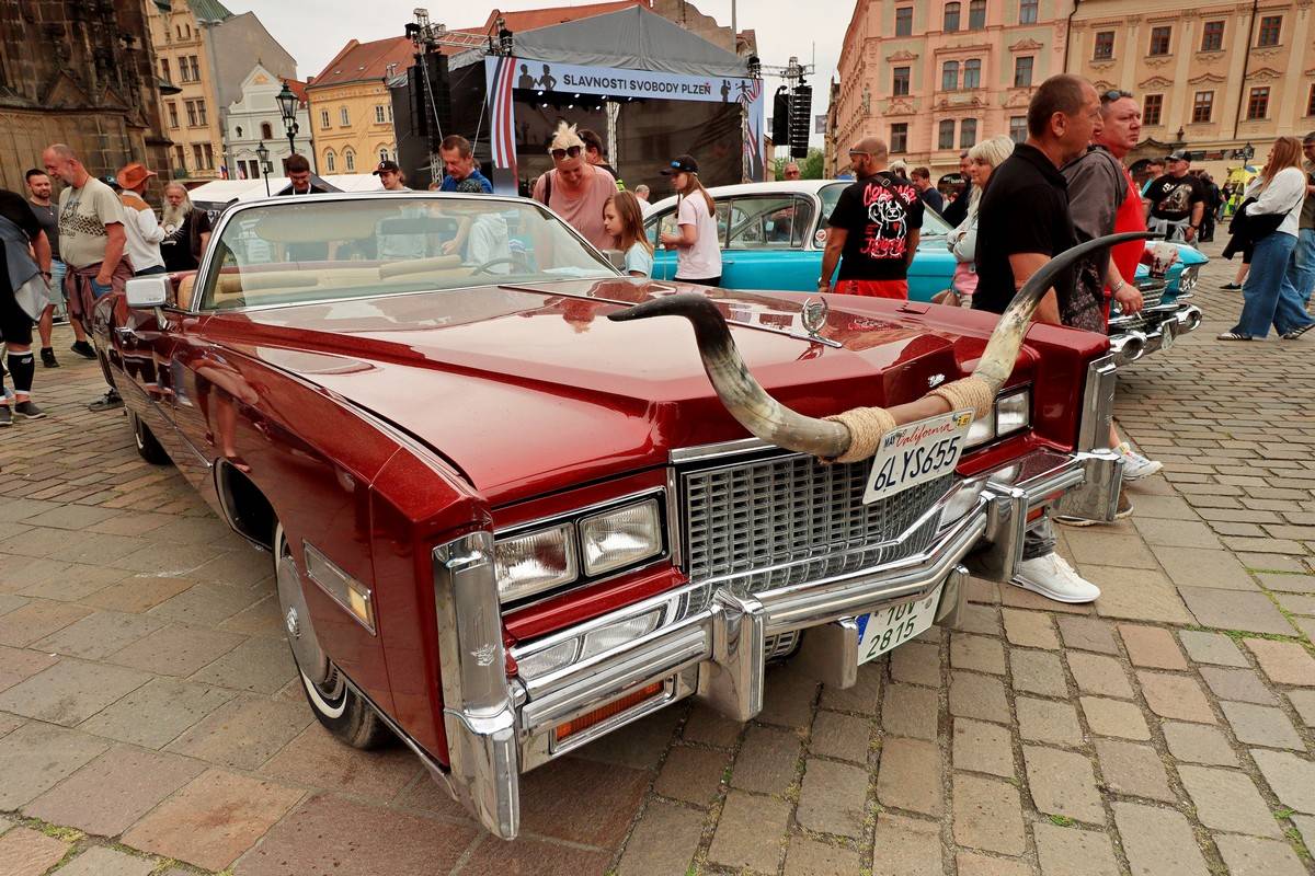 Anna K., Igor Orozovič, November 2nd a další slavili v Plzni osmdesát let svobody