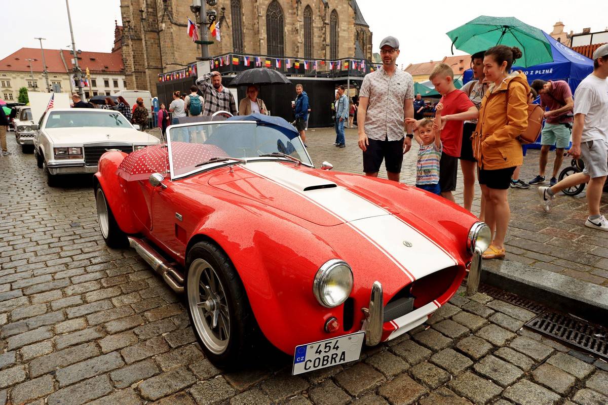 Anna K., Igor Orozovič, November 2nd a další slavili v Plzni osmdesát let svobody