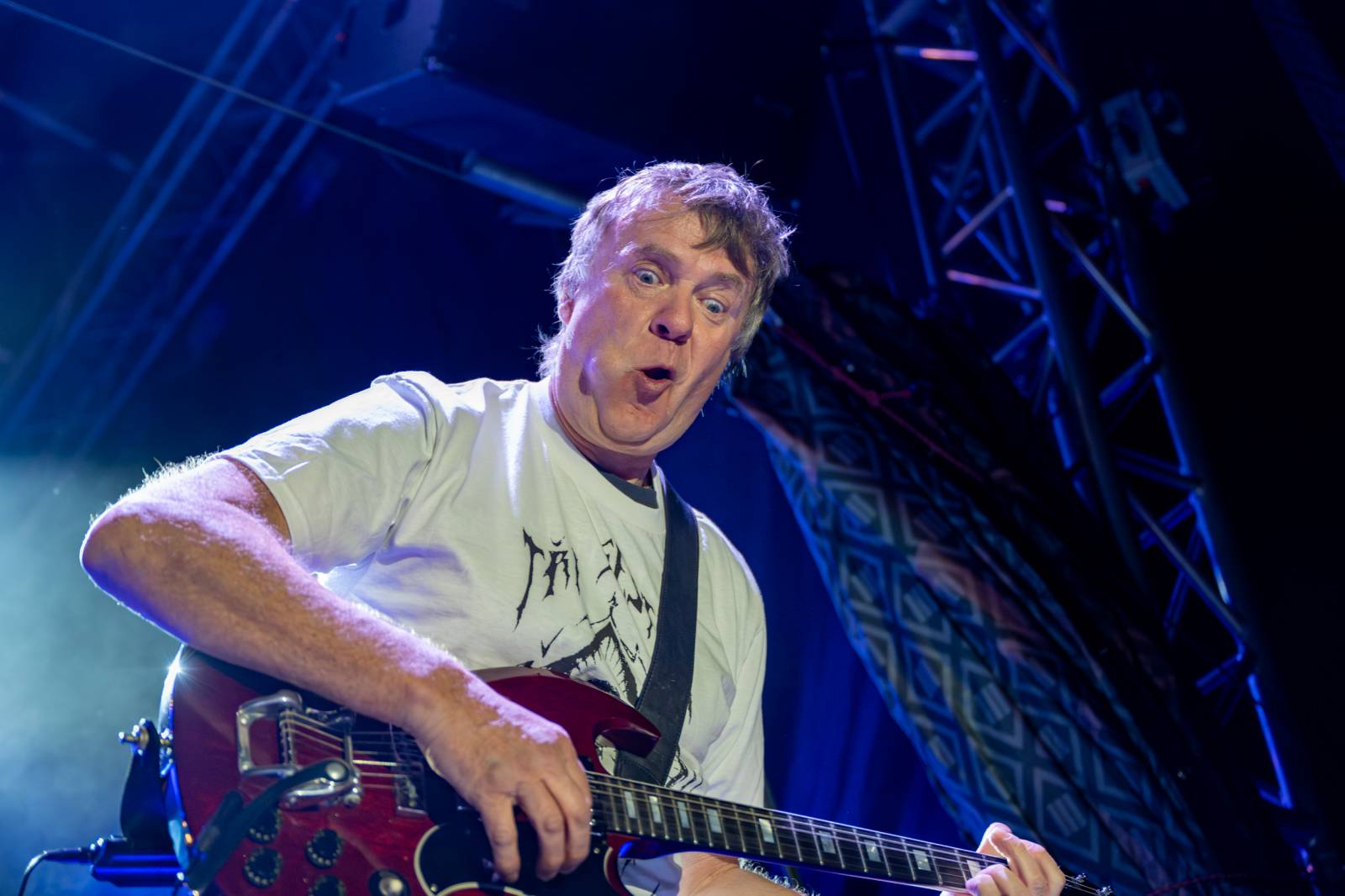 Tři sestry rozezpívaly Pardubice, zahrály v areálu bývalého pivovaru