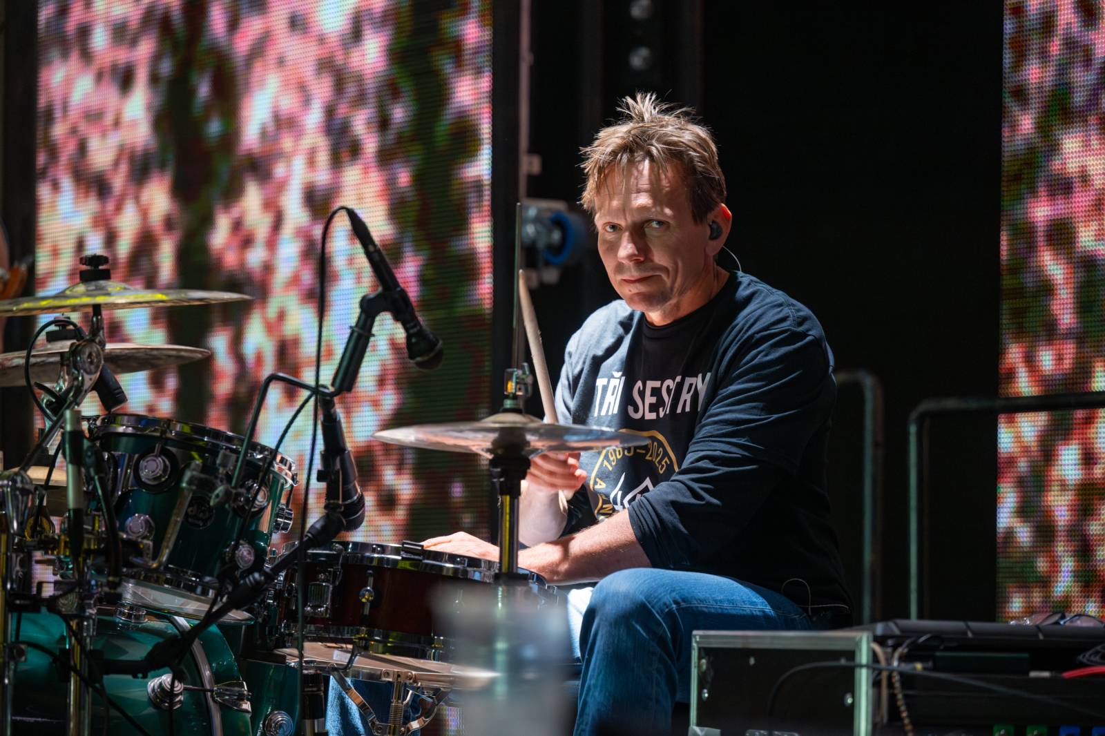 Tři sestry rozezpívaly Pardubice, zahrály v areálu bývalého pivovaru