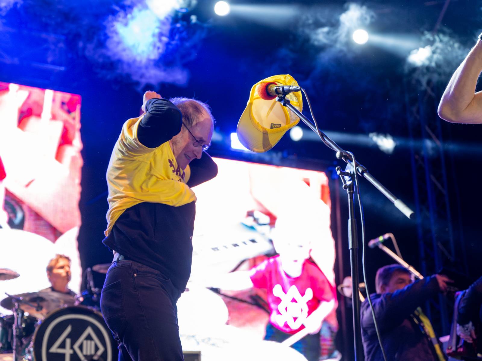 Tři sestry rozezpívaly Pardubice, zahrály v areálu bývalého pivovaru