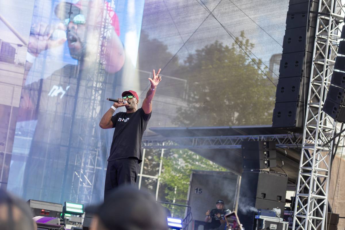 Praha se vrátila do devadesátek. Na pódiu se vystřídali O-Zone, Fun Factory, Masterboy, Rozalla i Bomfunk MC's