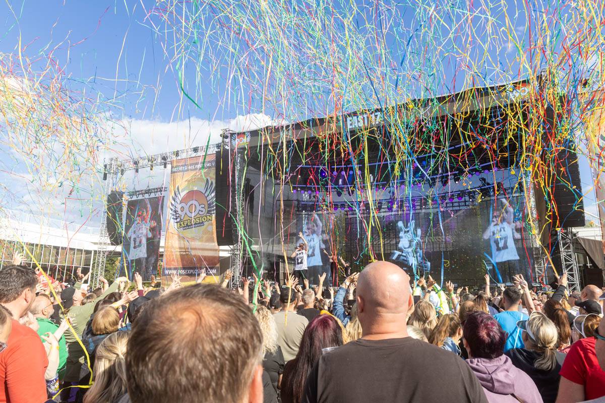 Praha se vrátila do devadesátek. Na pódiu se vystřídali O-Zone, Fun Factory, Masterboy, Rozalla i Bomfunk MC's