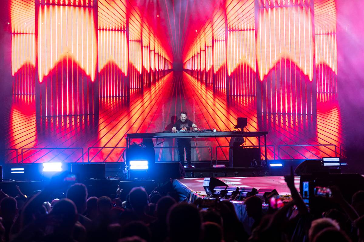 Praha se vrátila do devadesátek. Na pódiu se vystřídali O-Zone, Fun Factory, Masterboy, Rozalla i Bomfunk MC's