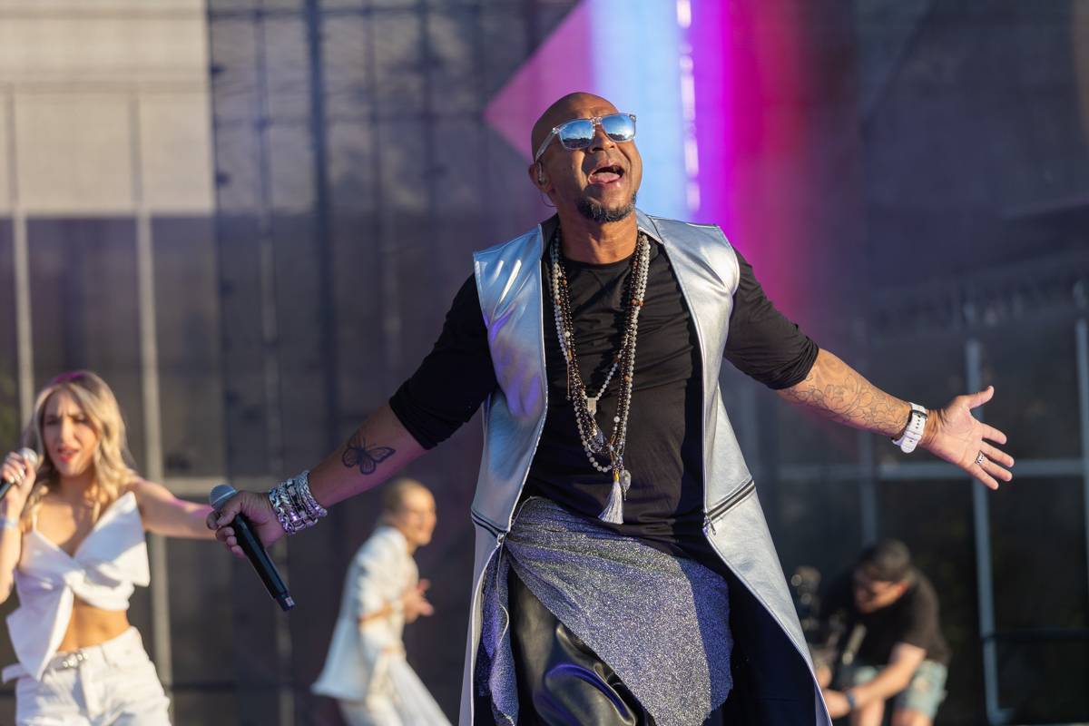 Praha se vrátila do devadesátek. Na pódiu se vystřídali O-Zone, Fun Factory, Masterboy, Rozalla i Bomfunk MC's