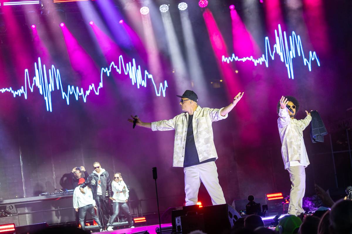 Praha se vrátila do devadesátek. Na pódiu se vystřídali O-Zone, Fun Factory, Masterboy, Rozalla i Bomfunk MC's