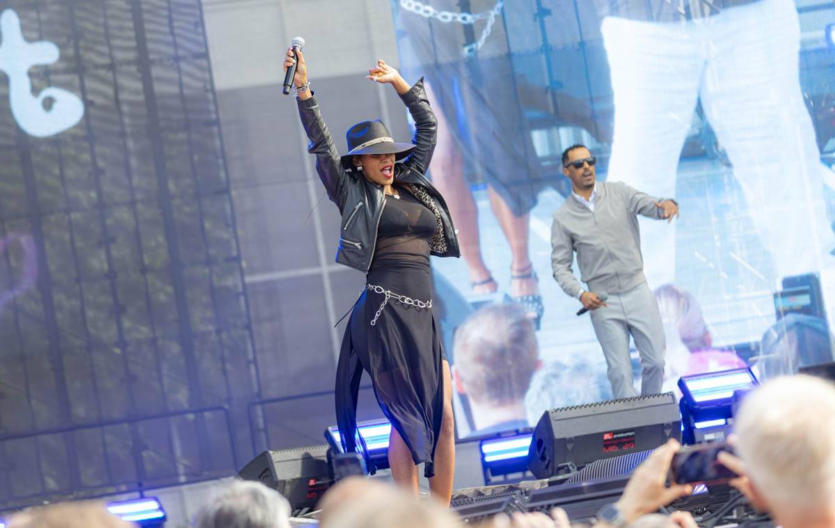 Praha se vrátila do devadesátek. Na pódiu se vystřídali O-Zone, Fun Factory, Masterboy, Rozalla i Bomfunk MC's