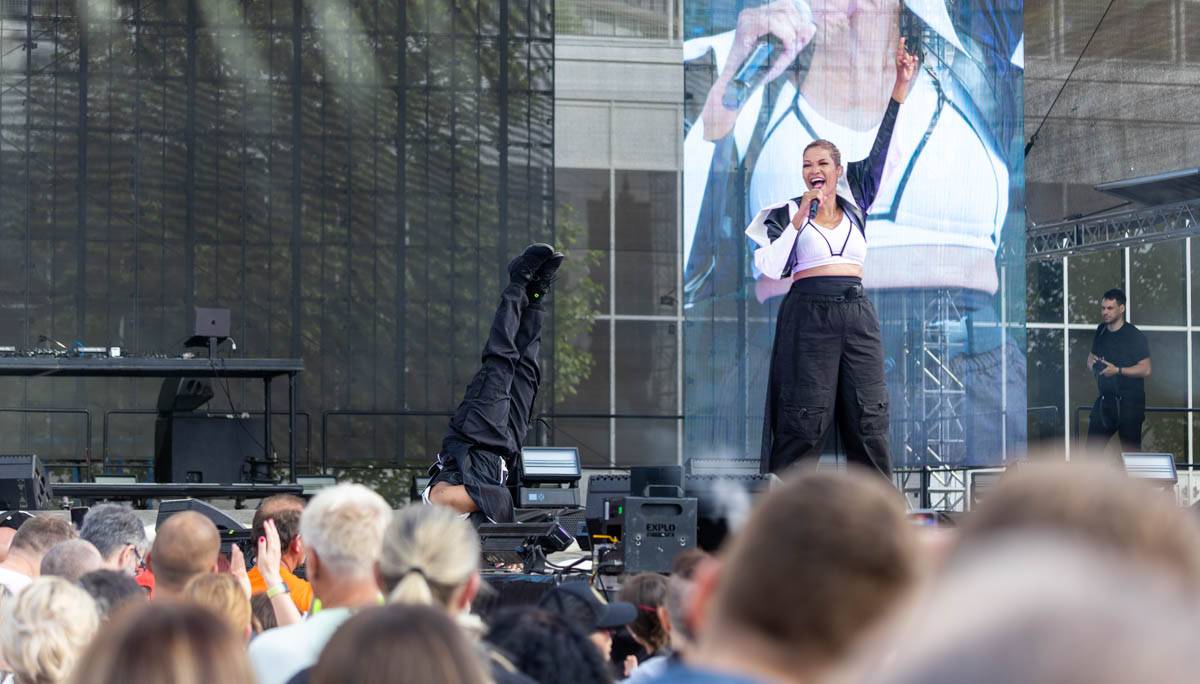 Praha se vrátila do devadesátek. Na pódiu se vystřídali O-Zone, Fun Factory, Masterboy, Rozalla i Bomfunk MC's