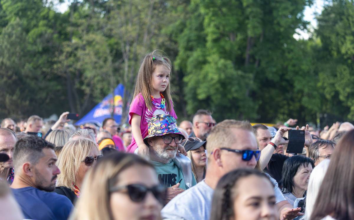 Praha se vrátila do devadesátek. Na pódiu se vystřídali O-Zone, Fun Factory, Masterboy, Rozalla i Bomfunk MC's